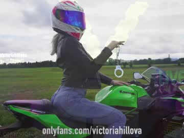 cam girl victoriahillova image #3800708