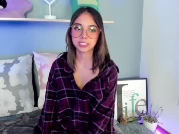 cam girl saschaholmen image #2785561