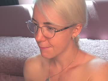 cam girl xtina__ image #2008857
