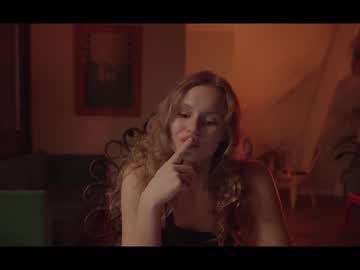 cam girl chillwithkira image #1358898