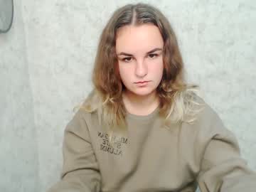avachelsi_ cam