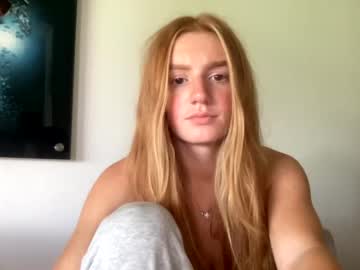 cam girl kaybrookee image #2578370