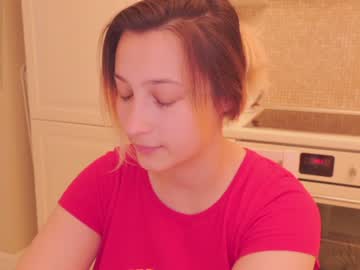 cam girl aveksmr image #2228352