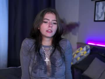 cam girl sirenevelyn image #4034309