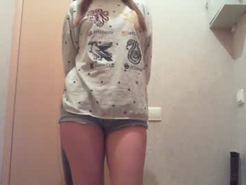 cam girl kyliesweetyy image #786253