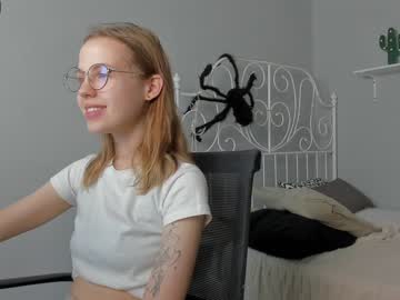 cam girl asemiluna image #423787