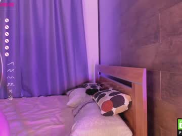 cam girl yolandabertha image #3860798