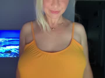 cam girl kiradivine image #2428593