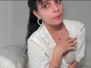 cam girl lilbeccaxo image #2091190