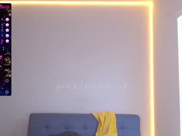 cam girl petitebrat image #2750228