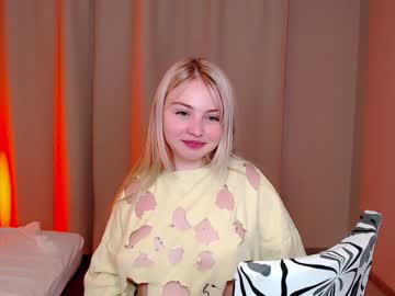 cam girl shy_blondiee image #3670083