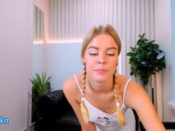 cam girl moon__flowers image #2619665