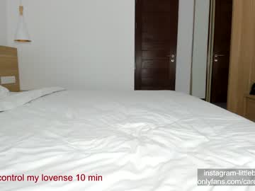 cam girl carolinaherera image #3715729