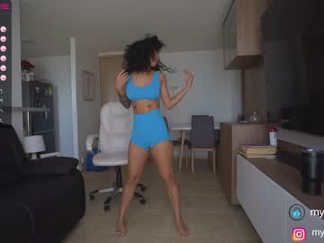 cam girl mykinkybunny image #2771816