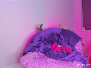 cam girl luna_luuvz image #3599966