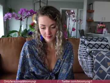 cam girl bloomyogi image #1135131