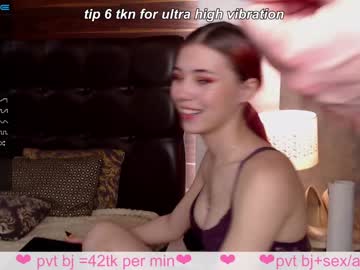 cam girl sarah_kurt image #1705356
