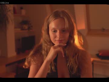 cam girl chillwithkira image #1789417