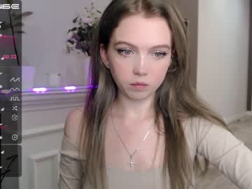 cam girl small_blondee image #2758029