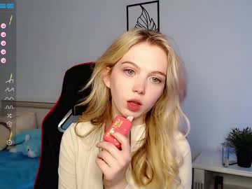 cam girl small_blondee image #3753613