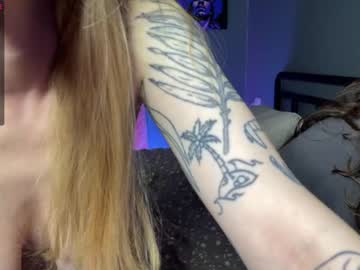 cam couple babyytonight image #3083554