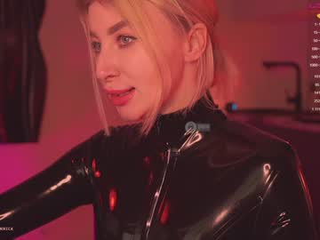 cam girl bronnica image #641074