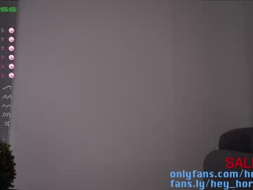 cam girl heyhorny_cb image #2800457