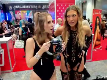 cam girl yourgirlmillie image #3432862