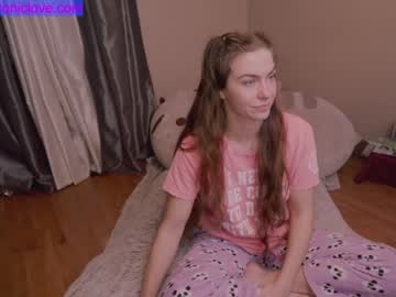 cam girl chroniclove image #3240406