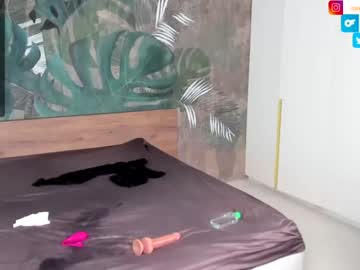 cam girl curvyjules69 image #2747670