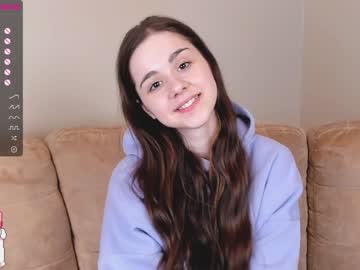 cam girl ainaschavell image #1966128