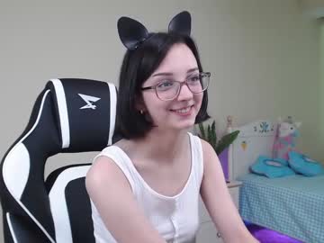 cam girl queen_kitty1818 image #1973479