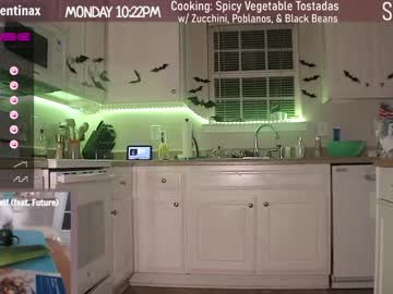 cam girl milavalentinax image #2881383