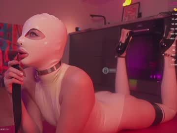 cam girl bronnica image #755368