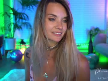 cam girl phoenix_taylor image #2008107
