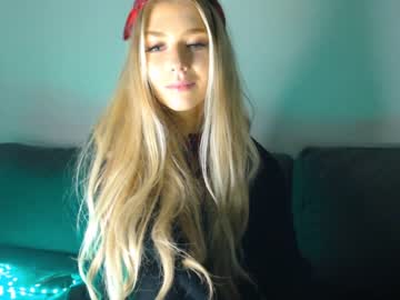 cam girl pervyblonde image #738396
