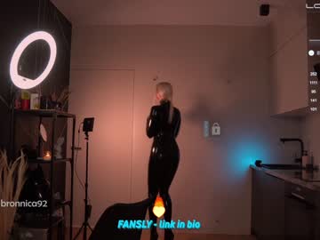 cam girl bronnica image #3231834