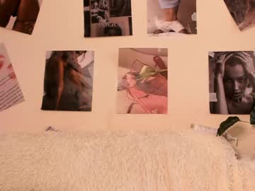 cam girl emilia_me image #2044987