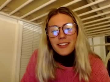 cam girl bambis_honeypot image #943400