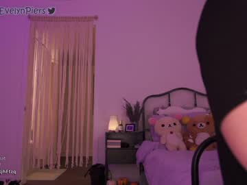 cam girl evelynpiers image #2874093