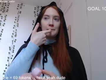 cam girl dominiquemystique image #946353
