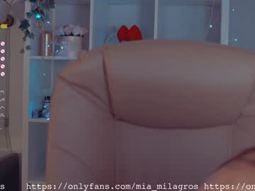 cam girl mia_milagros image #1145237