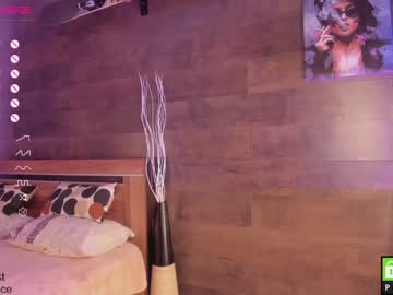 cam girl yolandabertha image #3817863