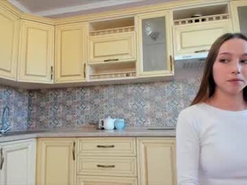 cam girl elainemeyera image #3949010