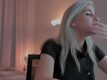 cam girl whitewidooowww image #791549