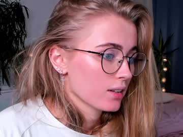 cam girl linellali image #2671614