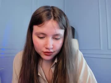velvet_cherry cam
