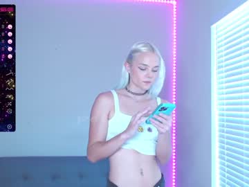 cam girl petitebrat image #2879997