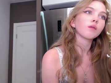 cam girl small_blondee image #2213228