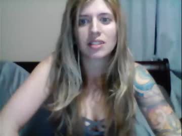 cam girl zaraluannmiki image #1792327